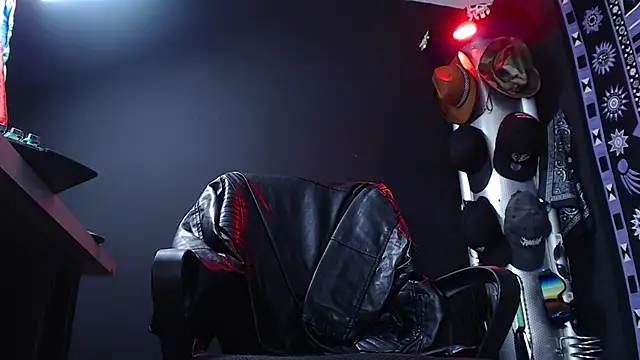 Snapshot of Dicaprioo_ chatting on 03.05.25 Dicaprioo online show from 03.05.25