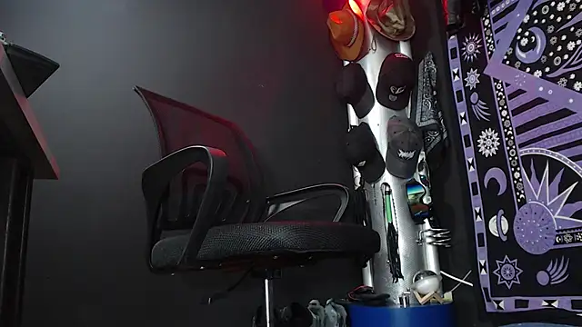 Snapshot of Dicaprioo_ chatting on 03.14.25 Dicaprioo online show from 03.14.25