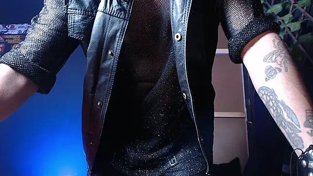 Snapshot of Dicaprioo_ chatting on 10.14.25 Dicaprioo online show from 10.14.25