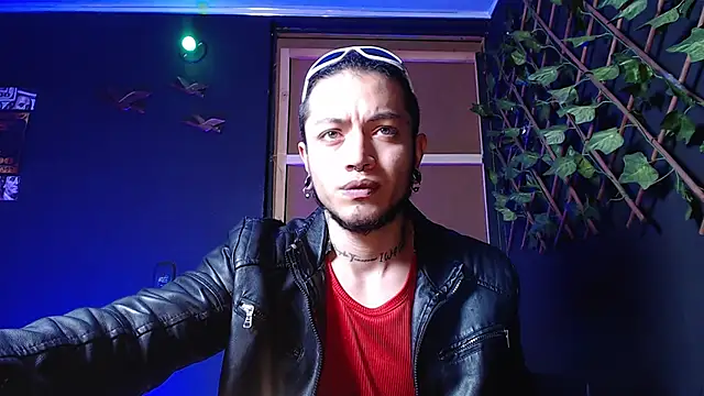 Snapshot of Dicaprioo_ chatting on 10.21.25 Dicaprioo online show from 10.21.25