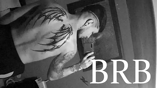 Snapshot of Dicaprioo_ chatting on 10.23.25 Dicaprioo online show from 10.23.25