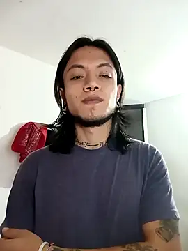 Snapshot of Dicaprioo_ chatting on 10.31.25 Dicaprioo online show from 10.31.25