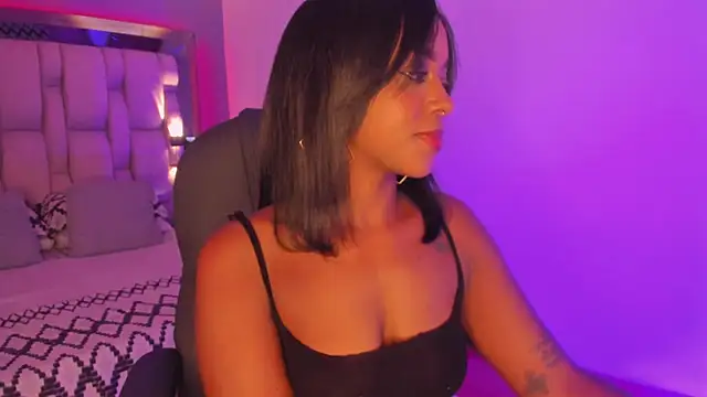 EmilyHaan online show from 01.14.25