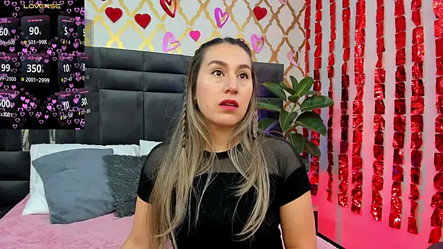 Snapshot of RubbyTaylor chatting on 02.14.25 RubbyTaylor online show from 02.14.25