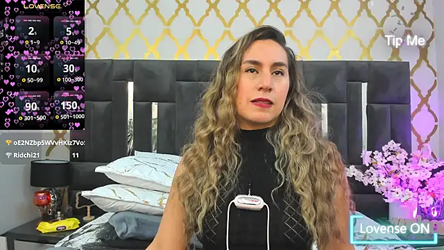 Snapshot of RubbyTaylor chatting on 03.21.25 RubbyTaylor online show from 03.21.25