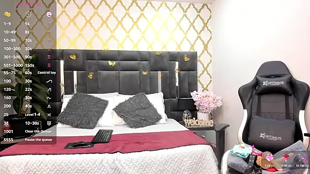 Snapshot of RubbyTaylor chatting on 09.09.25 RubbyTaylor online show from 09.09.25