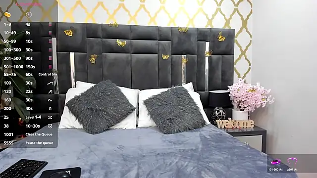 Snapshot of RubbyTaylor chatting on 10.03.25 RubbyTaylor online show from 10.03.25