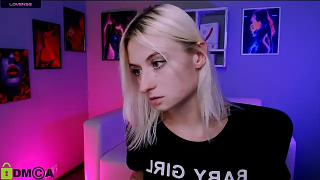 Snapshot of melisa_white1 chatting on 10.04.25 melisa white1 online show from 10.04.25