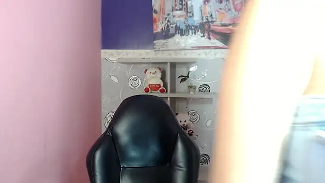 Linda Mattel online show from 02.07.25