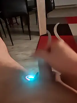 Snapshot of Szeltolo001 chatting on 02.13.26 Szeltolo001 online show from 02.13.26