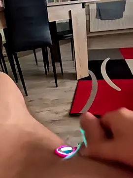 Snapshot of Szeltolo001 chatting on 02.15.26 Szeltolo001 online show from 02.15.26