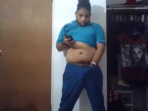 Snapshot of Dj-yefri-pauta chatting on 11.13.25 Dj-yefri-pauta online show from 11.13.25