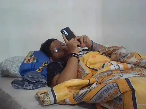 Snapshot of Dj-yefri-pauta chatting on 12.04.25 Dj-yefri-pauta online show from 12.04.25