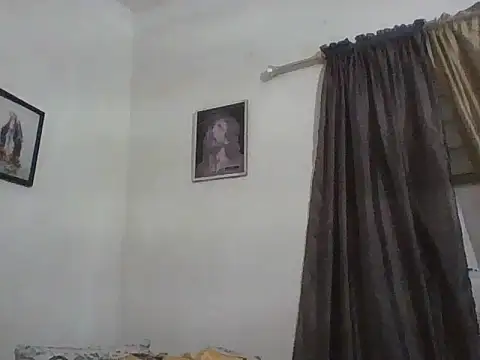 Snapshot of Dj-yefri-pauta chatting on 12.16.25 Dj-yefri-pauta online show from 12.16.25