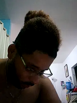 Snapshot of Dj-yefri-pauta chatting on 07.14.26 Dj-yefri-pauta online show from 07.14.26