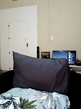 Snapshot of PerfectionBerrie chatting on 10.01.25 PerfectionBerrie online show from 10.01.25