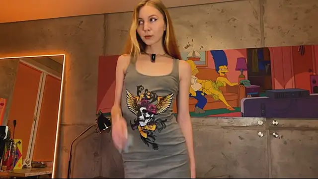 Snapshot of izi-fox chatting on 10.08.25 izi-fox online show from 10.08.25