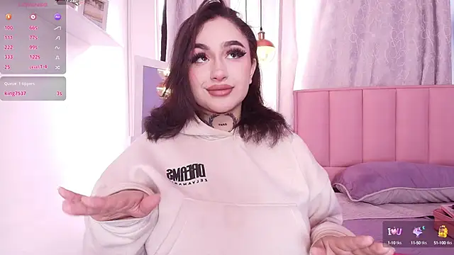 bella-green online show from 12.23.24