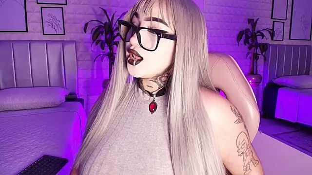 bella-green online show from 09.17.25