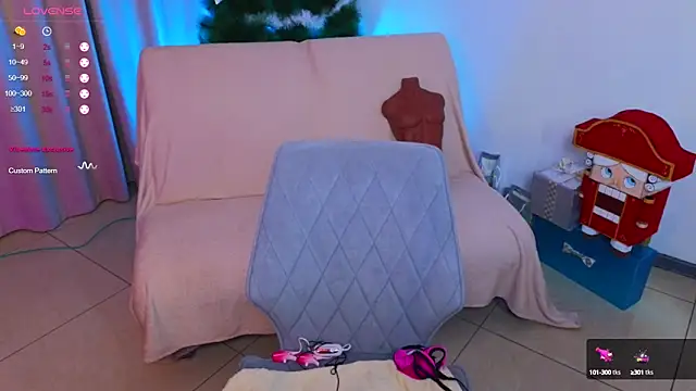 Hayle Hill online show from 12.18.24