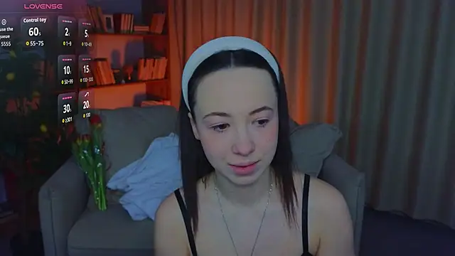 Hayle Hill online show from 03.08.26