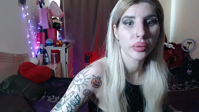 BLACKPeonyy online show from 10.19.25