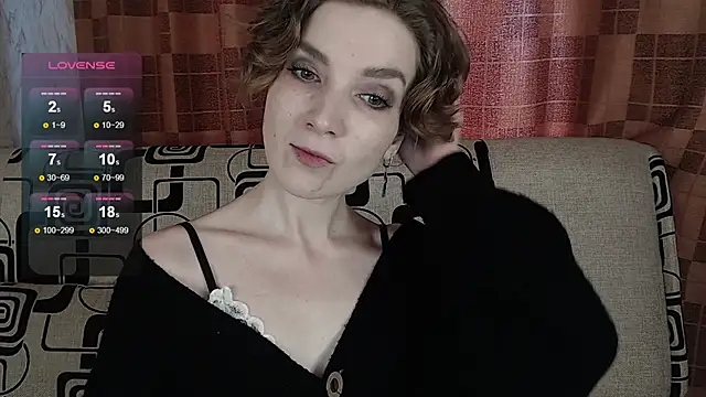 Snapshot of TinaWince chatting on 04.24.26 TinaWince online show from 04.24.26