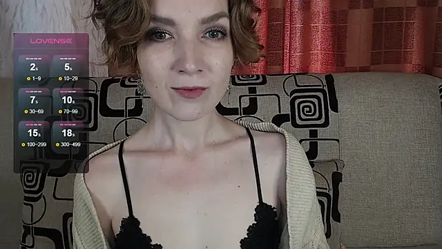Snapshot of TinaWince chatting on 05.21.26 TinaWince online show from 05.21.26