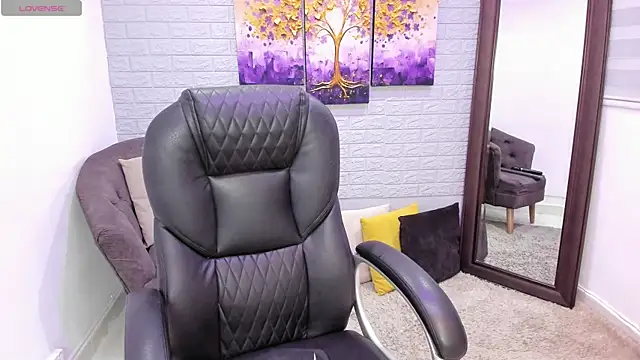  alaiasmile  online show from 04.15.26