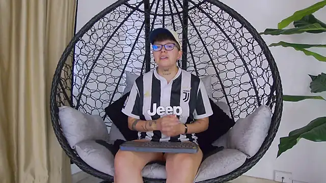 alex noa online show from 10.17.25