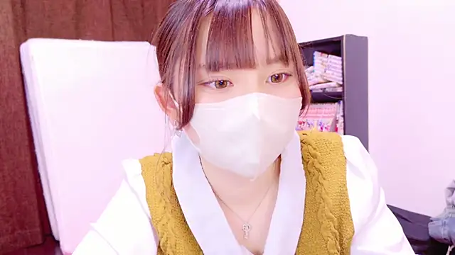 Snapshot of senachinnn chatting on 02.25.25 senachinnn online show from 02.25.25