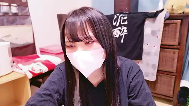 Snapshot of senachinnn chatting on 10.12.25 senachinnn online show from 10.12.25