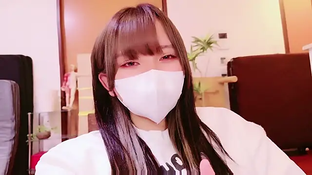 Snapshot of senachinnn chatting on 10.25.25 senachinnn online show from 10.25.25