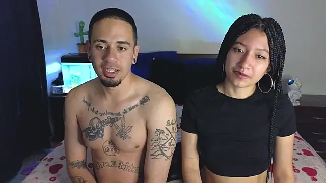 Snapshot of tony_and_sophia chatting on 03.19.25 tony and sophia online show from 03.19.25