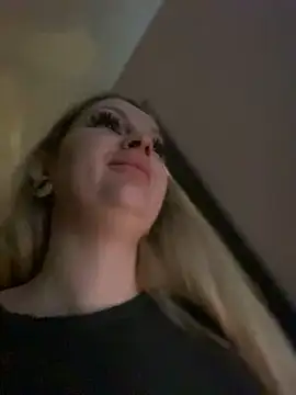 Snapshot of Teya_moon_ chatting on 12.07.24 Teya moon online show from 12.07.24