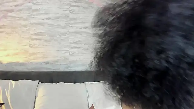 Anneth  M online show from 10.15.25