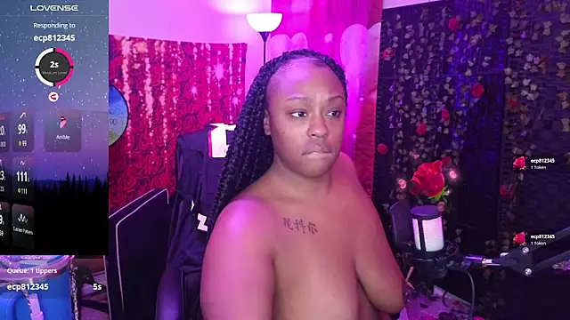 Snapshot of cheriserozequeen chatting on 10.26.25 cheriserozequeen online show from 10.26.25