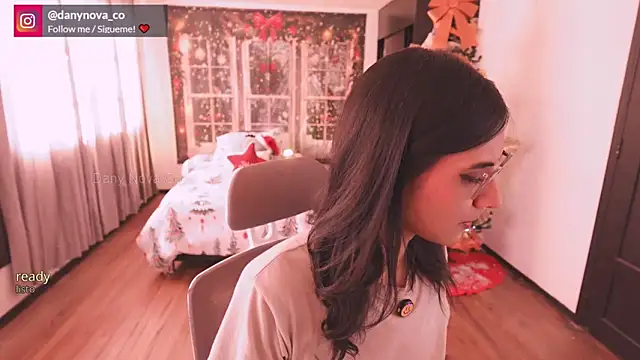 Snapshot of DanyNova_Co chatting on 12.14.24 DanyNova Co online show from 12.14.24