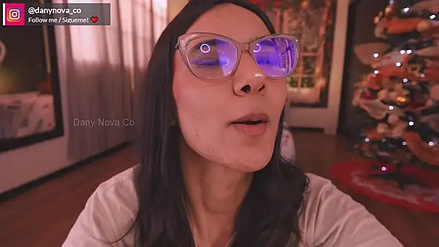 Snapshot of DanyNova_Co chatting on 12.14.24 DanyNova Co online show from 12.14.24