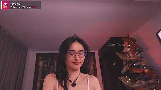 Snapshot of DanyNova_Co chatting on 12.19.24 DanyNova Co online show from 12.19.24
