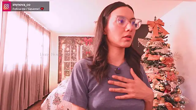 Snapshot of DanyNova_Co chatting on 12.19.24 DanyNova Co online show from 12.19.24