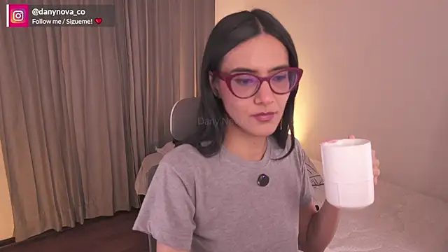 Snapshot of DanyNova_Co chatting on 01.07.25 DanyNova Co online show from 01.07.25