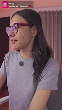 Snapshot of DanyNova_Co chatting on 02.08.25 DanyNova Co online show from 02.08.25