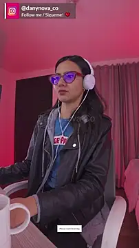 Snapshot of DanyNova_Co chatting on 02.19.25 DanyNova Co online show from 02.19.25