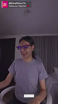 Snapshot of DanyNova_Co chatting on 02.24.25 DanyNova Co online show from 02.24.25