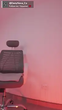 Snapshot of DanyNova_Co chatting on 03.03.25 DanyNova Co online show from 03.03.25