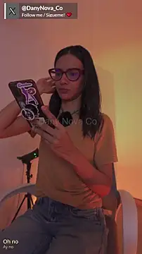 Snapshot of DanyNova_Co chatting on 03.05.25 DanyNova Co online show from 03.05.25