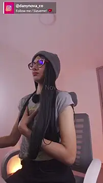 Snapshot of DanyNova_Co chatting on 03.09.25 DanyNova Co online show from 03.09.25