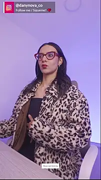 Snapshot of DanyNova_Co chatting on 03.19.25 DanyNova Co online show from 03.19.25