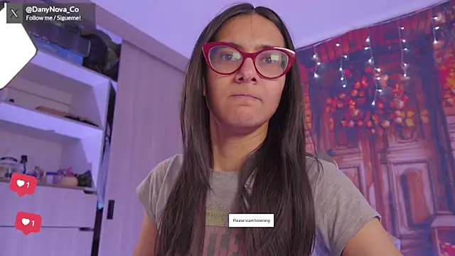Snapshot of DanyNova_Co chatting on 10.19.25 DanyNova Co online show from 10.19.25